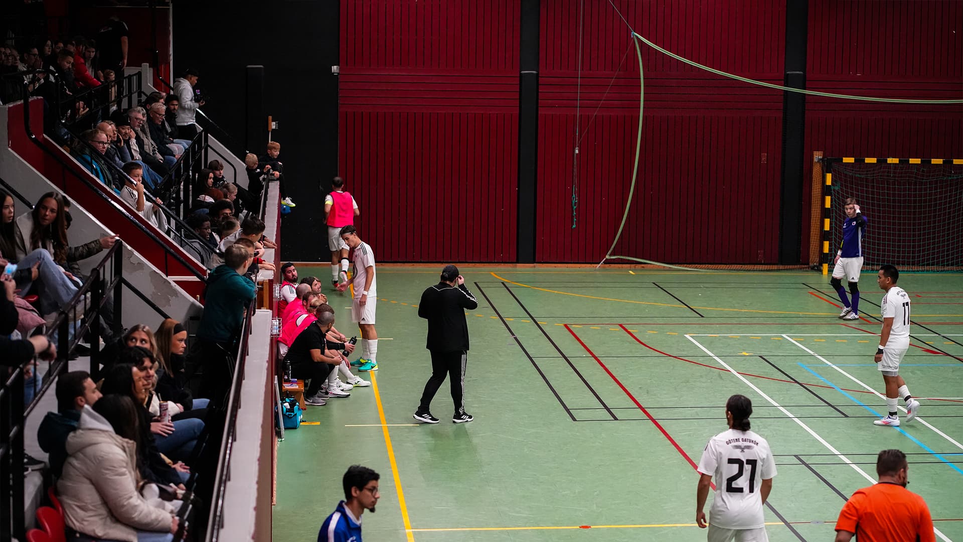 overview of a pause during a futsal game