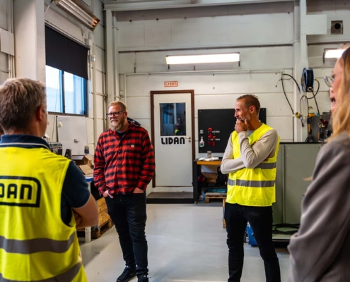 visitors during a corporate meet in a workshop
