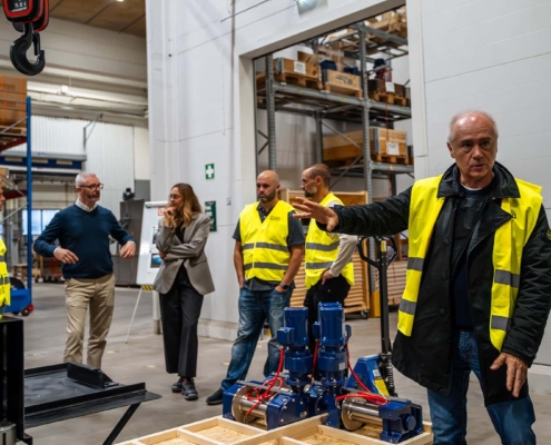visitors during a corporate meet in a workshop