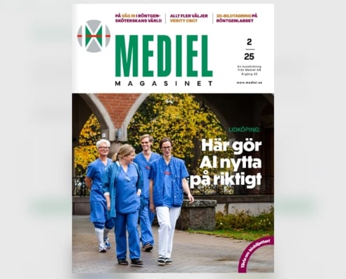 Feature image of Medielmagasinet where healthcare personnel are walking outside of the hospital